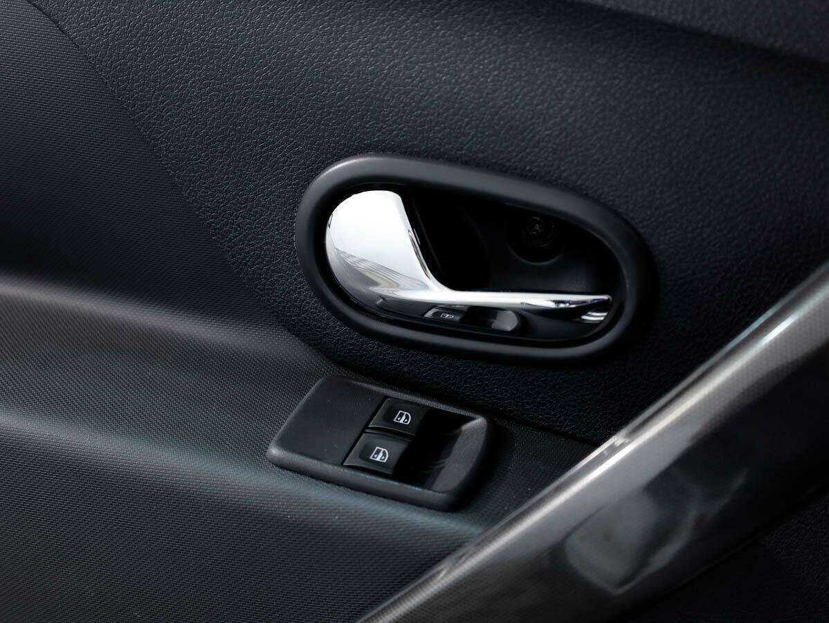 Рено Логан б/у, 2020, Механическая. Фото: #13