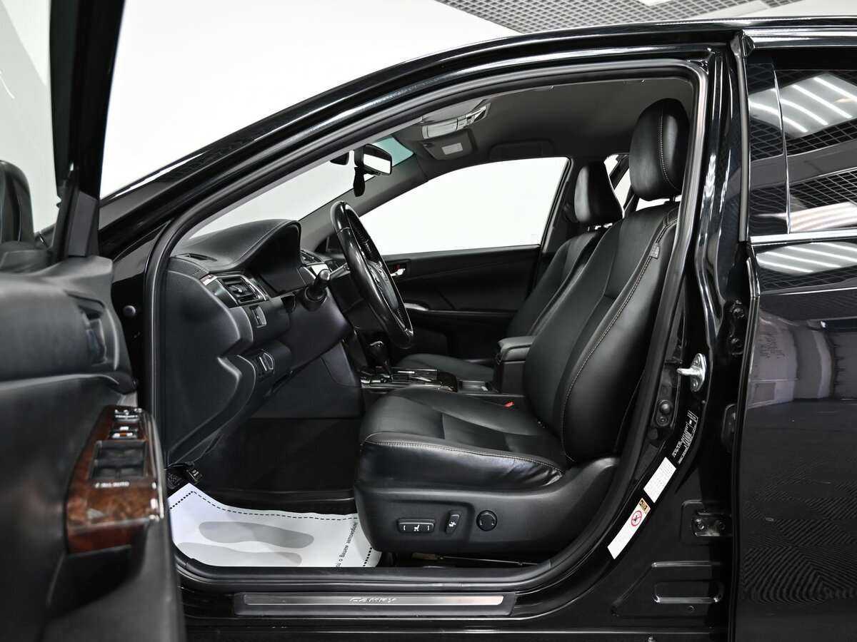 Тойота Камри б/у, 2015, Автоматическая. Фото: #4