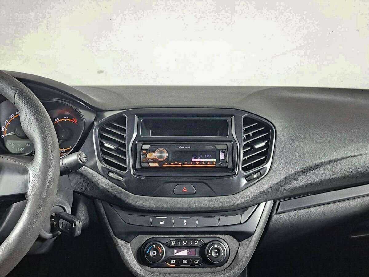 Лада (ВАЗ) Веста б/у, 2020, Механическая. Фото: #10