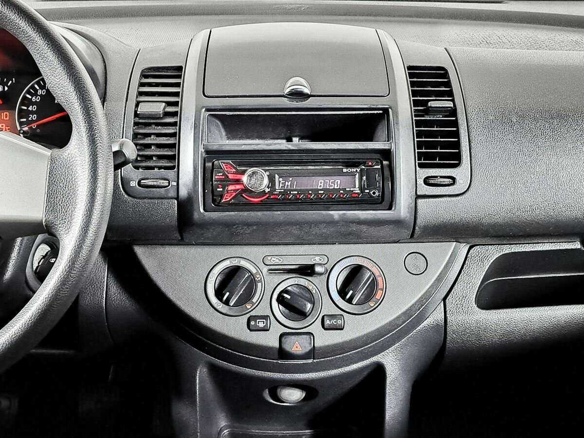 Ниссан Ноут б/у, 2012, Механическая. Фото: #12