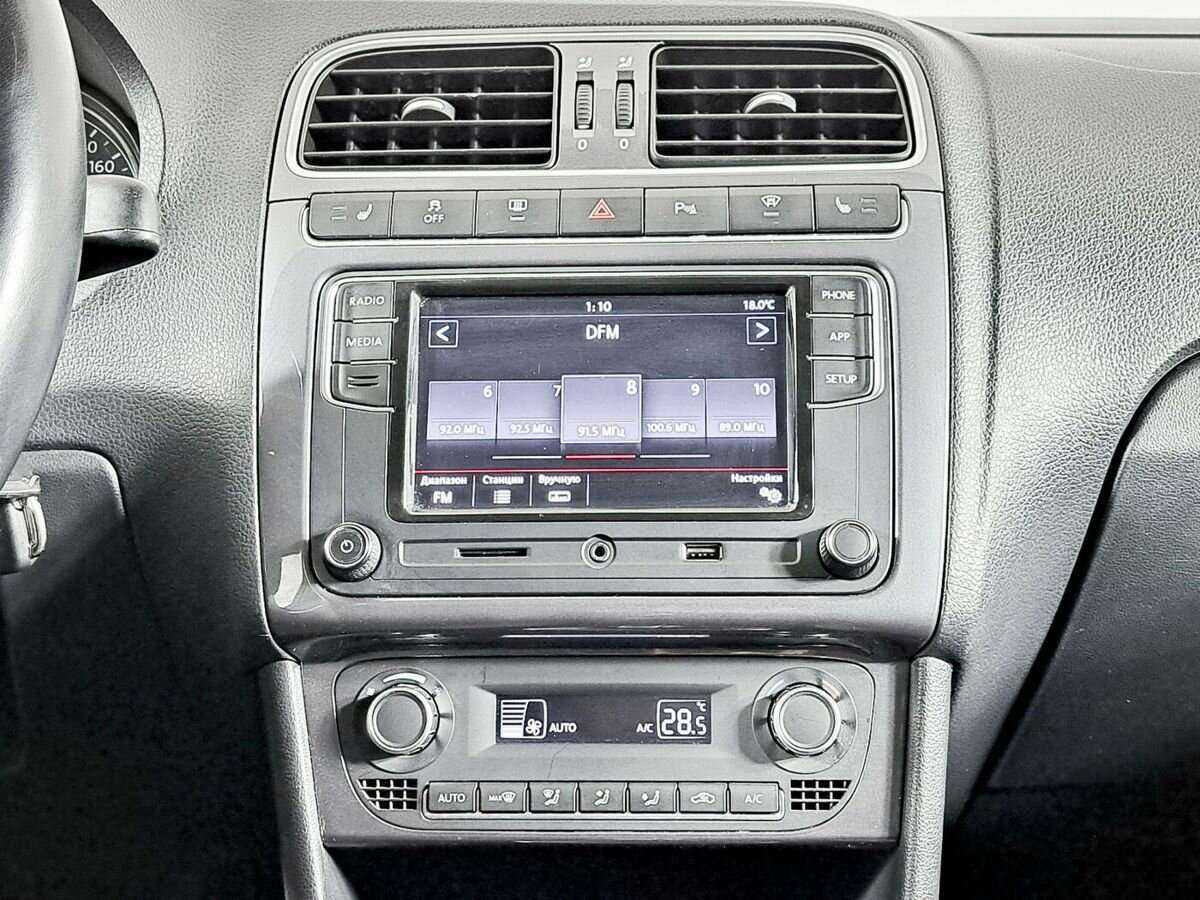 Фольксваген Поло б/у, 2018, Роботизированная. Фото: #9