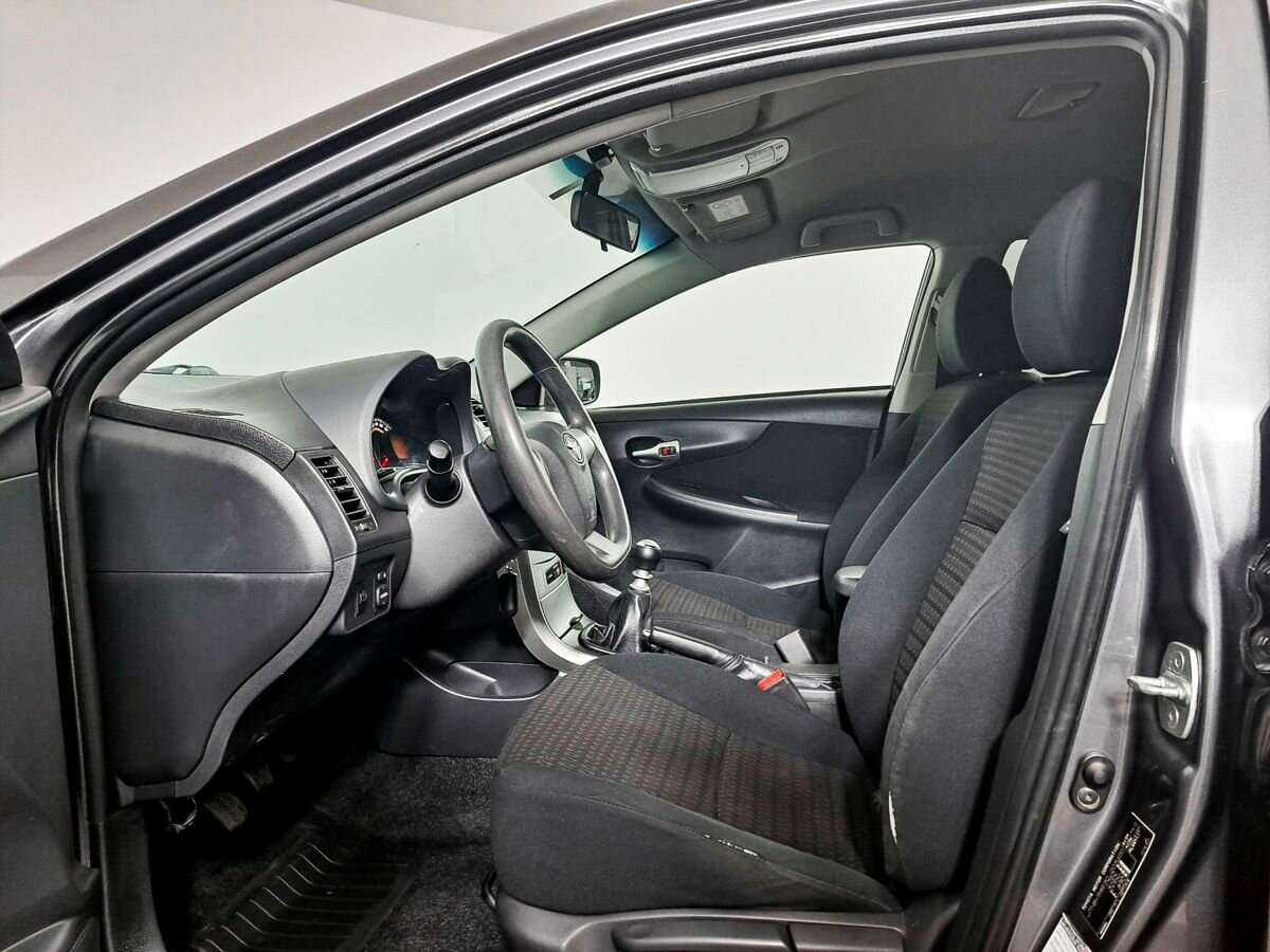 Тойота Королла б/у, 2012, Механическая. Фото: #13