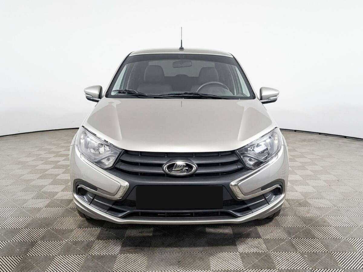 Лада (ВАЗ) Гранта б/у, 2019, Механическая. Фото: #1