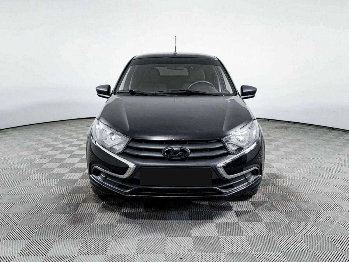 Лада (ВАЗ) Гранта б/у, 2020, Механическая. Фото: #1