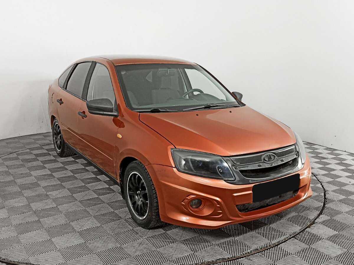 Лада (ВАЗ) Гранта б/у, 2015, Механическая. Фото: #2