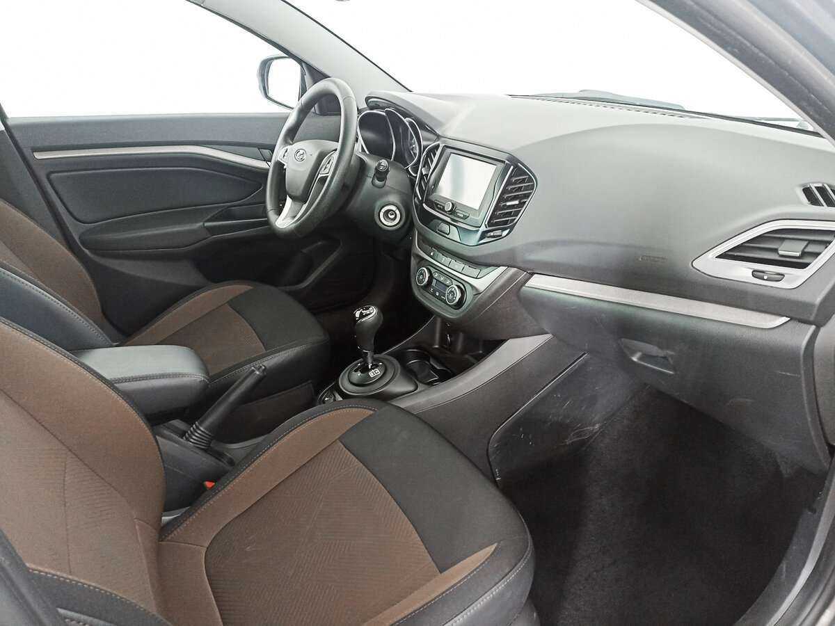 Лада (ВАЗ) Веста б/у, 2017, Роботизированная. Фото: #8