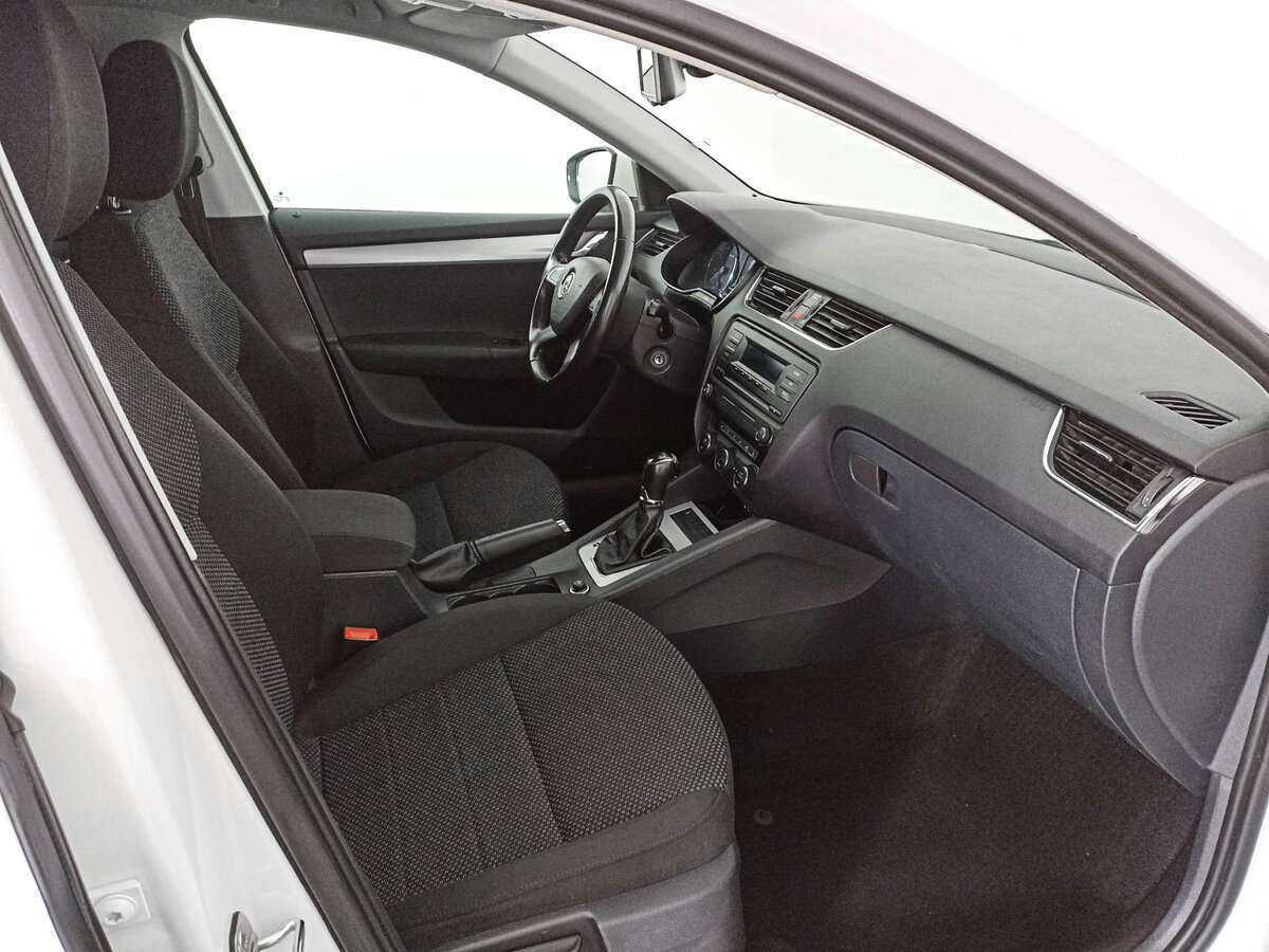 Шкода Октавия б/у, 2014, Роботизированная. Фото: #8