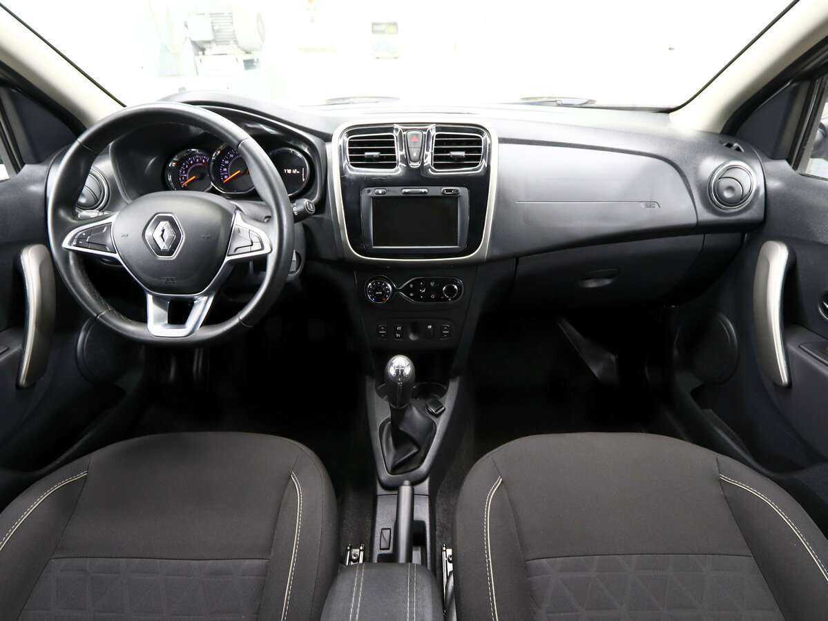 Рено Сандеро б/у, 2020, Механическая. Фото: #10