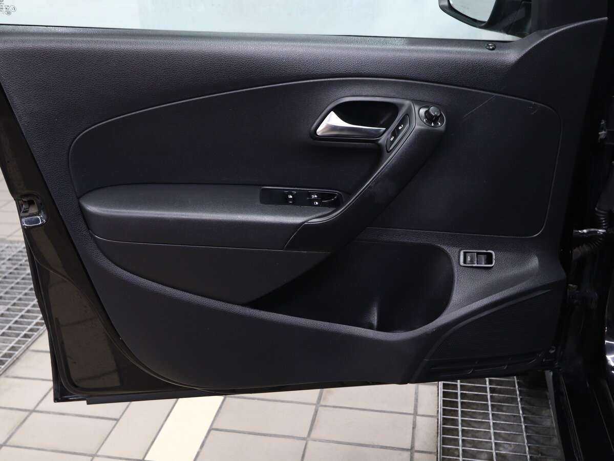 Фольксваген Поло б/у, 2013, Автоматическая. Фото: #10