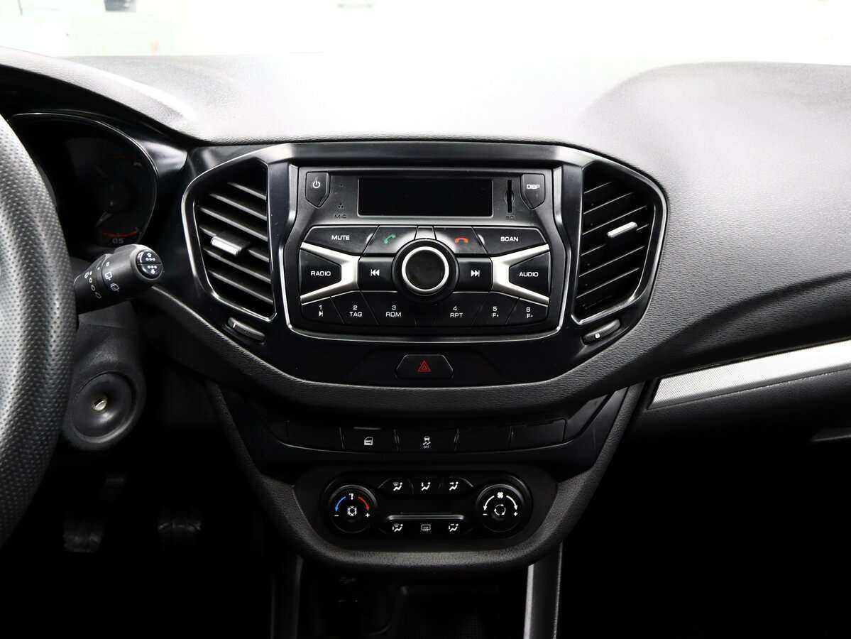 Лада (ВАЗ) Веста б/у, 2020, Механическая. Фото: #17