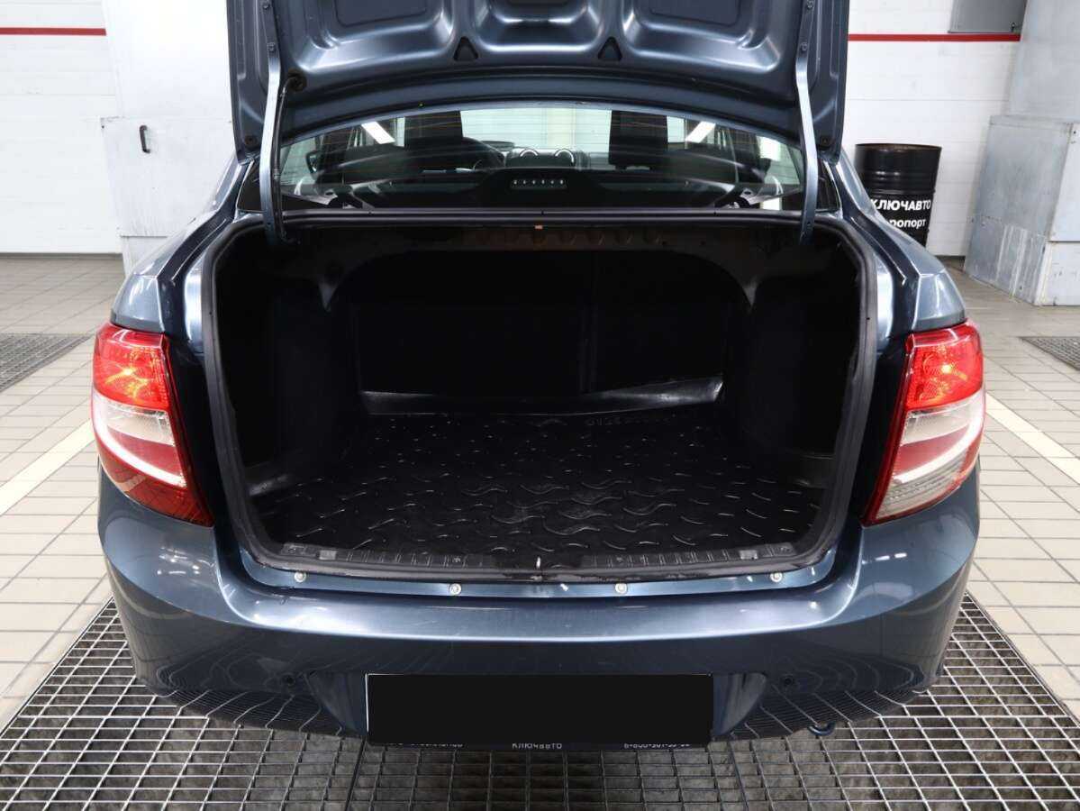 Лада (ВАЗ) Гранта б/у, 2015, Механическая. Фото: #4