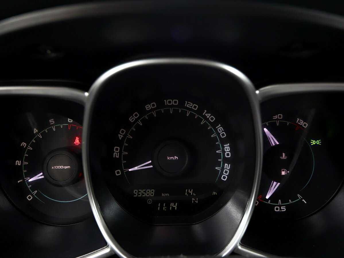 Лада (ВАЗ) Веста б/у, 2015, Роботизированная. Фото: #18