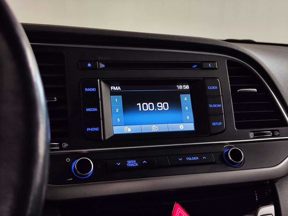 Хендай Елантра б/у, 2016, Автоматическая. Фото: #12