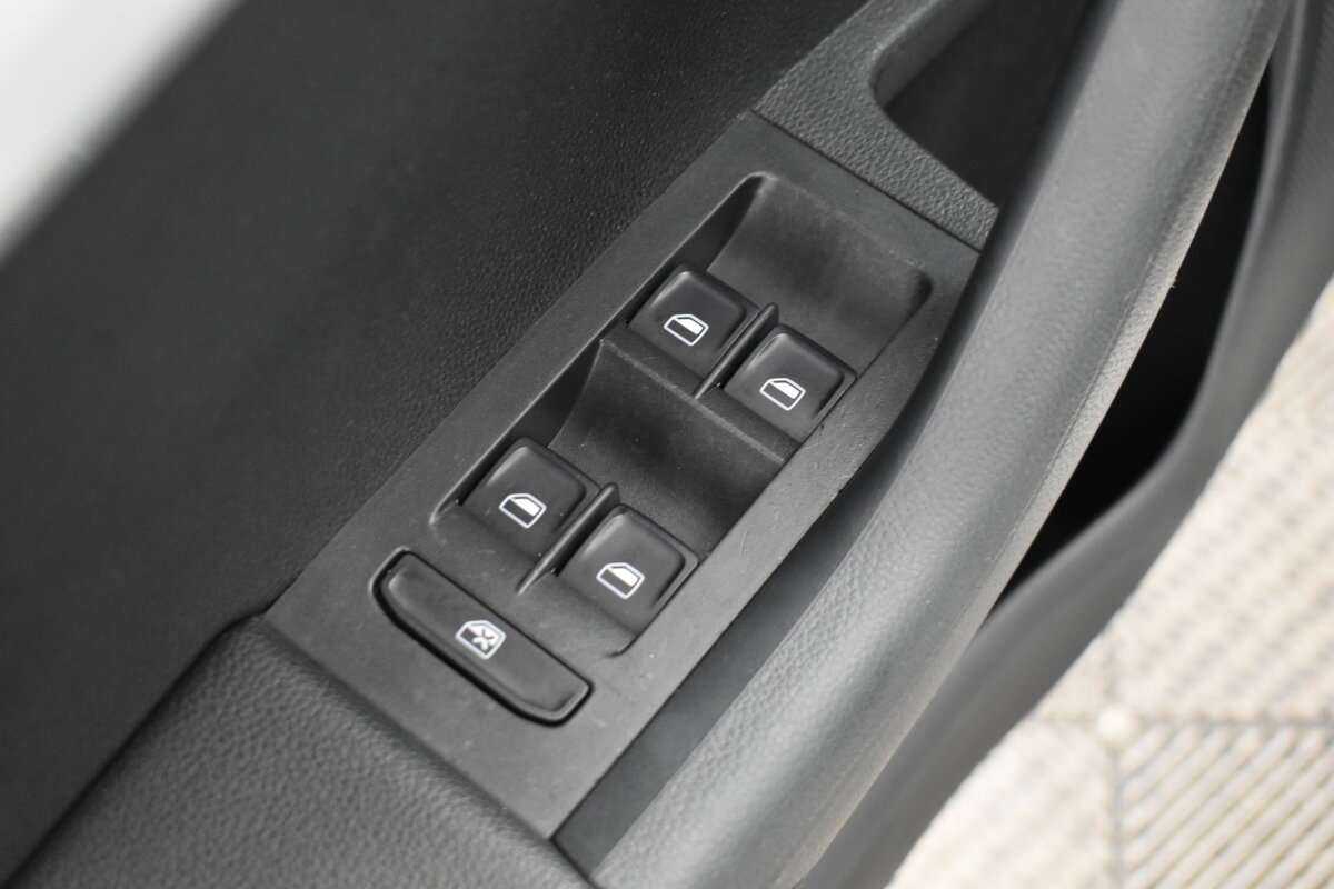 Шкода Октавия б/у, 2014, Роботизированная. Фото: #12