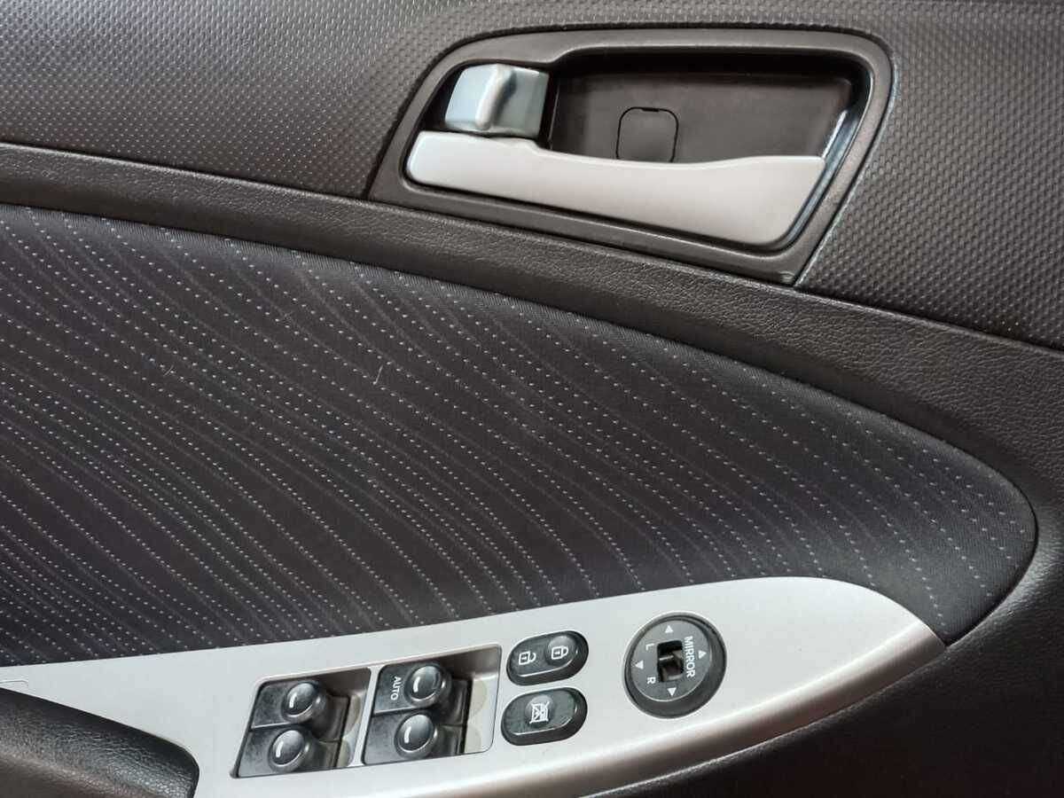 Хендай Солярис б/у, 2016, Автоматическая. Фото: #13