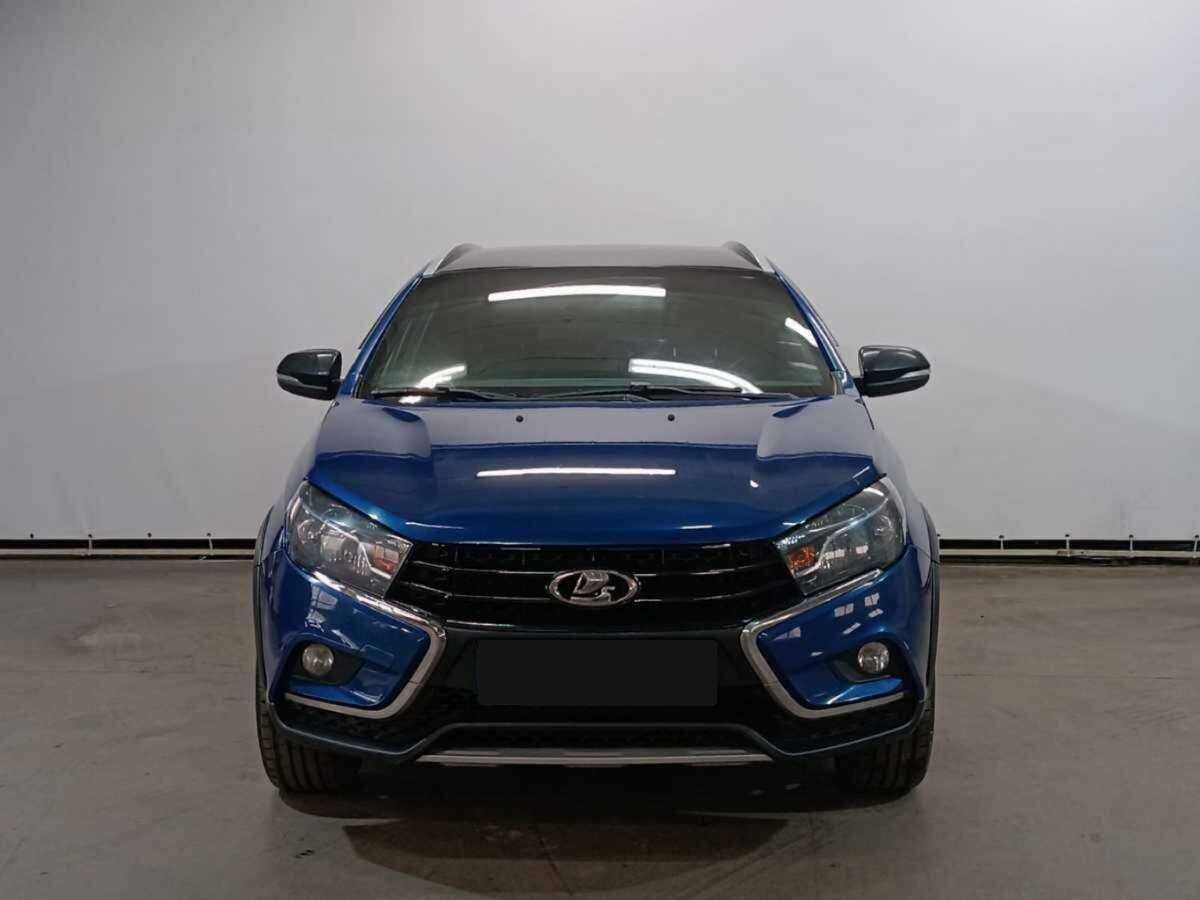 Лада (ВАЗ) Веста б/у, 2021, Механическая. Фото: #1