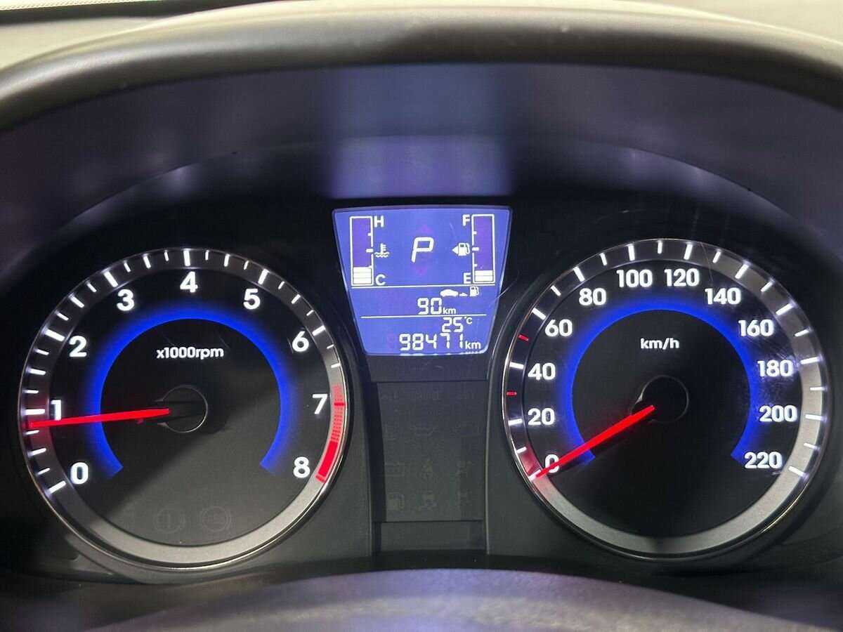 Хендай Солярис б/у, 2015, Автоматическая. Фото: #8