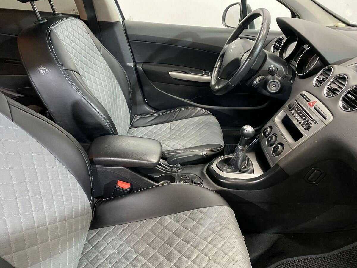Пежо 408 б/у, 2012, Механическая. Фото: #9