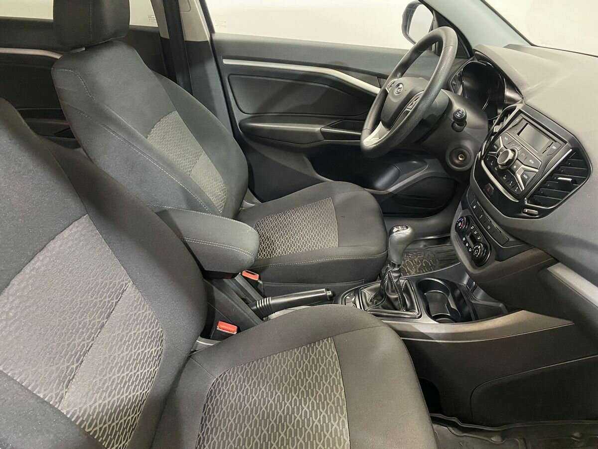 Лада (ВАЗ) Веста б/у, 2018, Механическая. Фото: #9