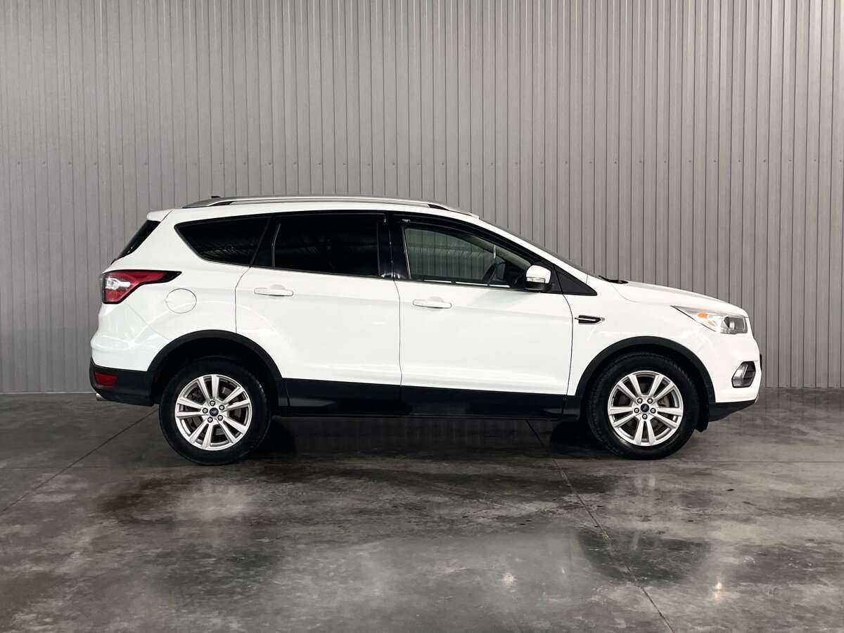 Форд Куга б/у, 2017, Автоматическая. Фото: #3