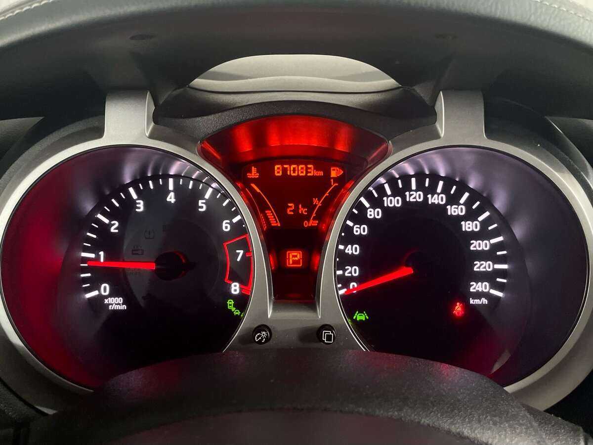 Ниссан Жук б/у, 2015, Вариатор. Фото: #10