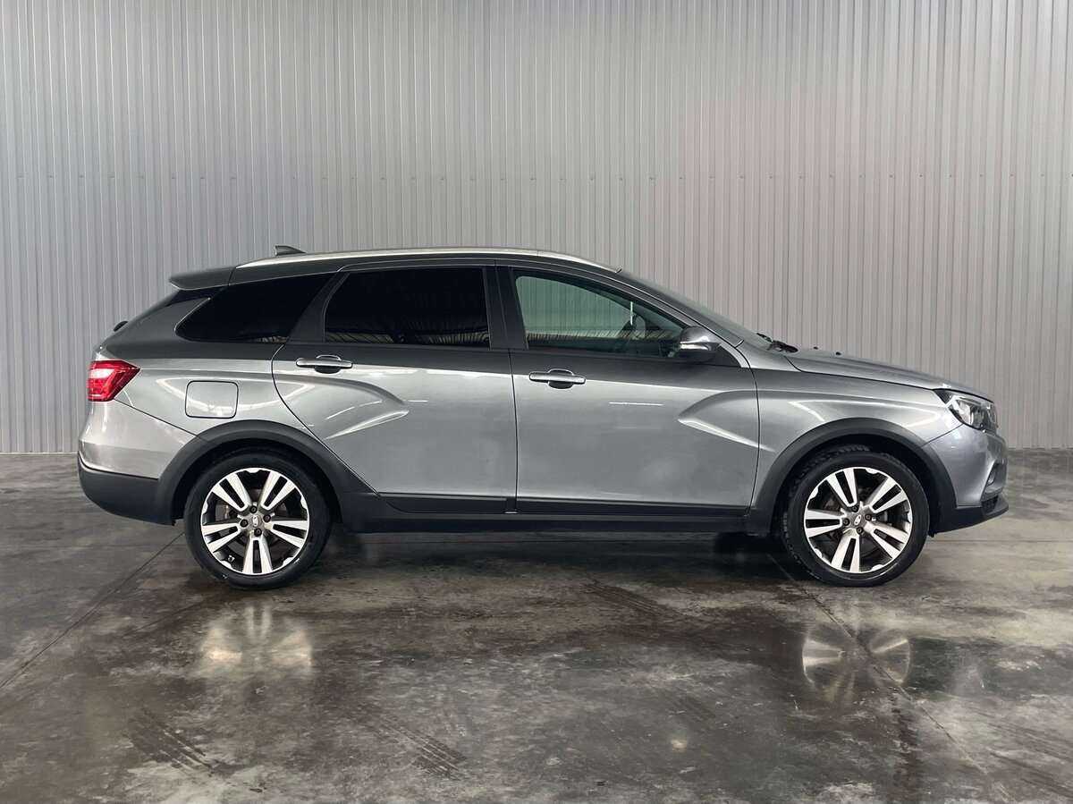 Лада (ВАЗ) Веста б/у, 2018, Механическая. Фото: #3