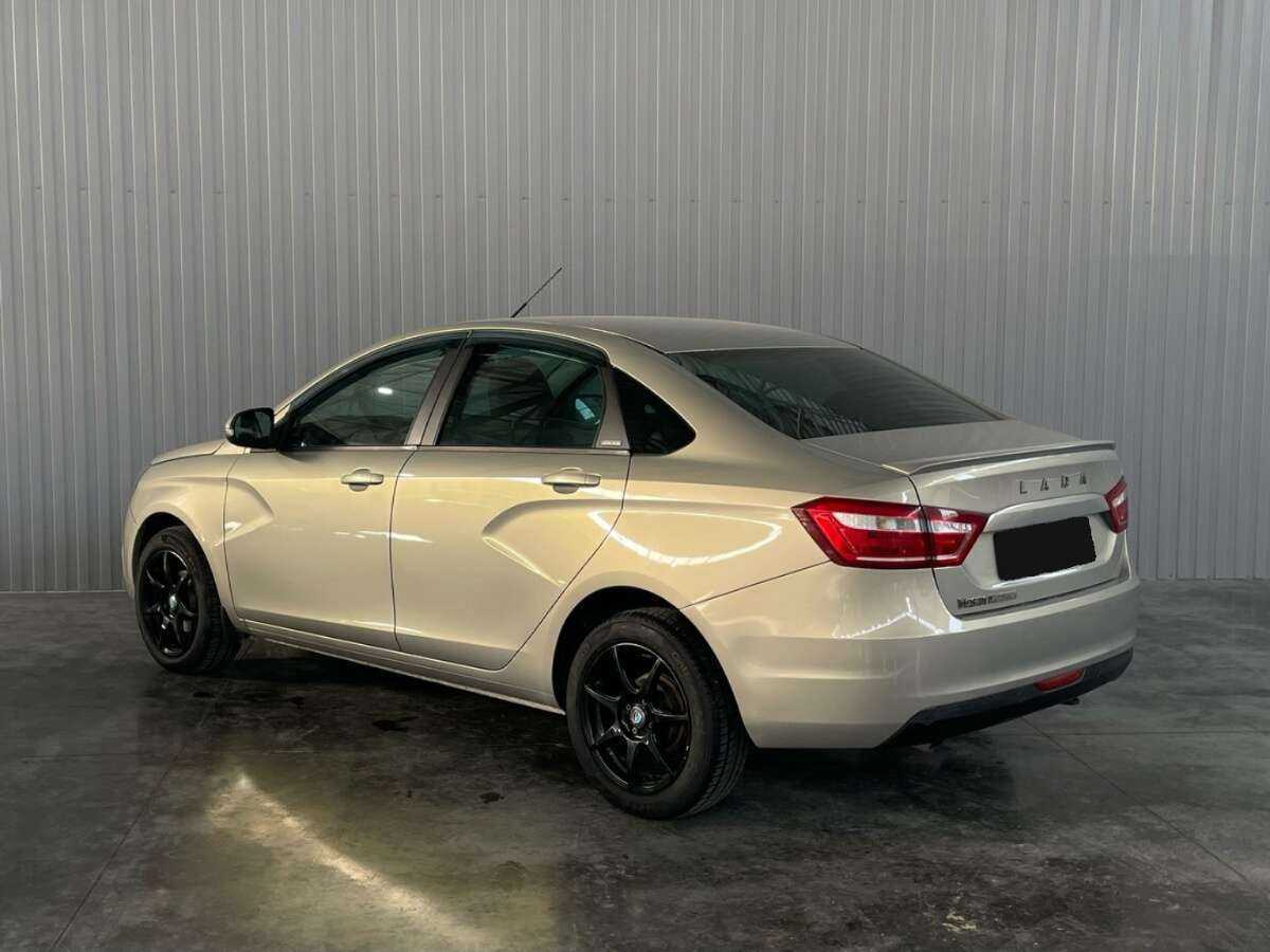 Лада (ВАЗ) Веста б/у, 2017, Механическая. Фото: #6