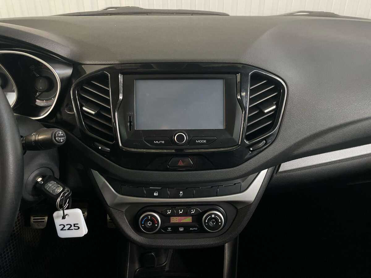 Лада (ВАЗ) Веста б/у, 2017, Механическая. Фото: #10