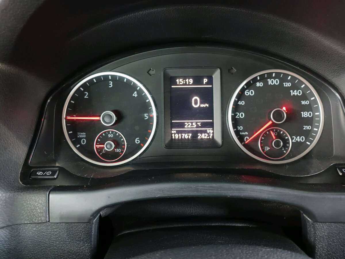 Фольксваген Тигуан б/у, 2013, Автоматическая. Фото: #9