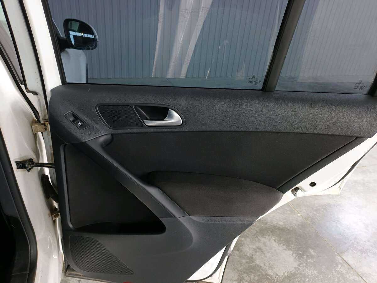 Фольксваген Тигуан б/у, 2013, Автоматическая. Фото: #19