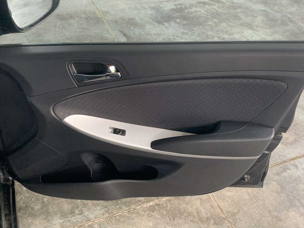 Хендай Солярис б/у, 2012, Автоматическая. Фото: #18