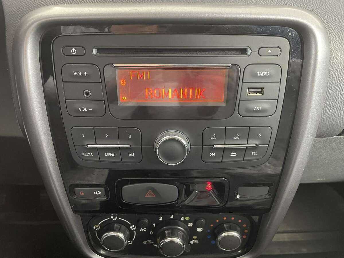 Рено Дастер б/у, 2012, Механическая. Фото: #11