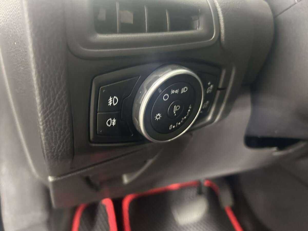 Форд Фокус б/у, 2016, Роботизированная. Фото: #8