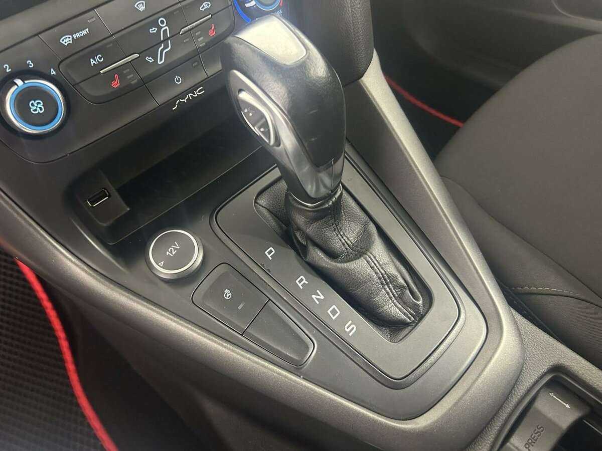 Форд Фокус б/у, 2016, Роботизированная. Фото: #12