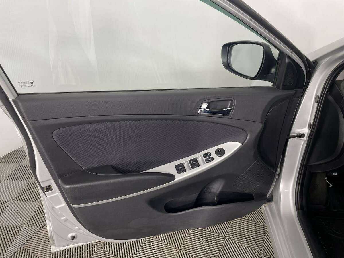 Хендай Солярис б/у, 2012, Автоматическая. Фото: #7