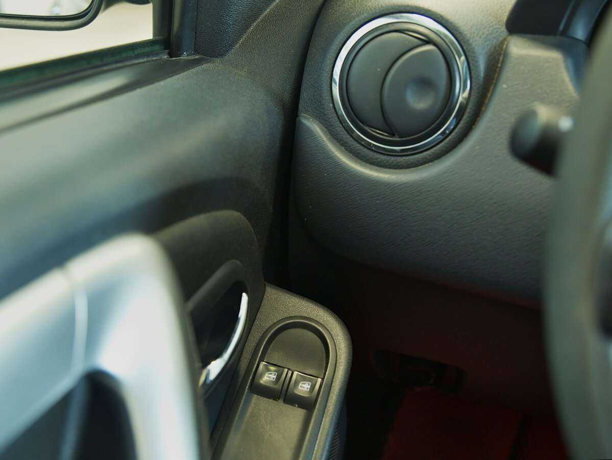 Ниссан Террано б/у, 2017, Автоматическая. Фото: #9