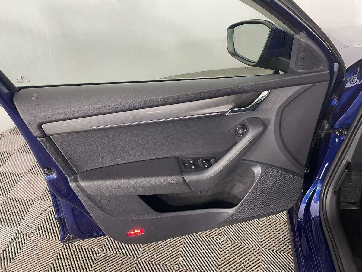 Шкода Октавия б/у, 2017, Роботизированная. Фото: #7