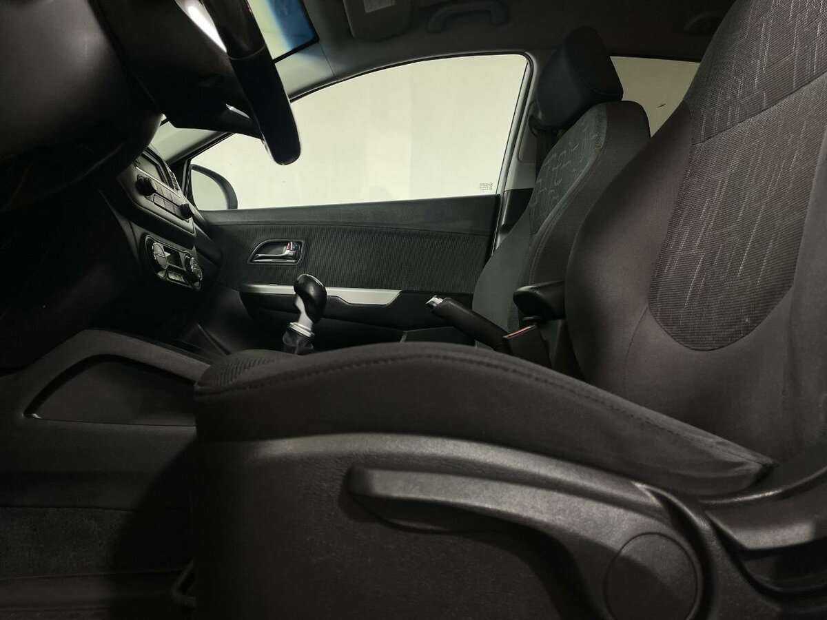 Киа Рио б/у, 2013, Механическая. Фото: #9