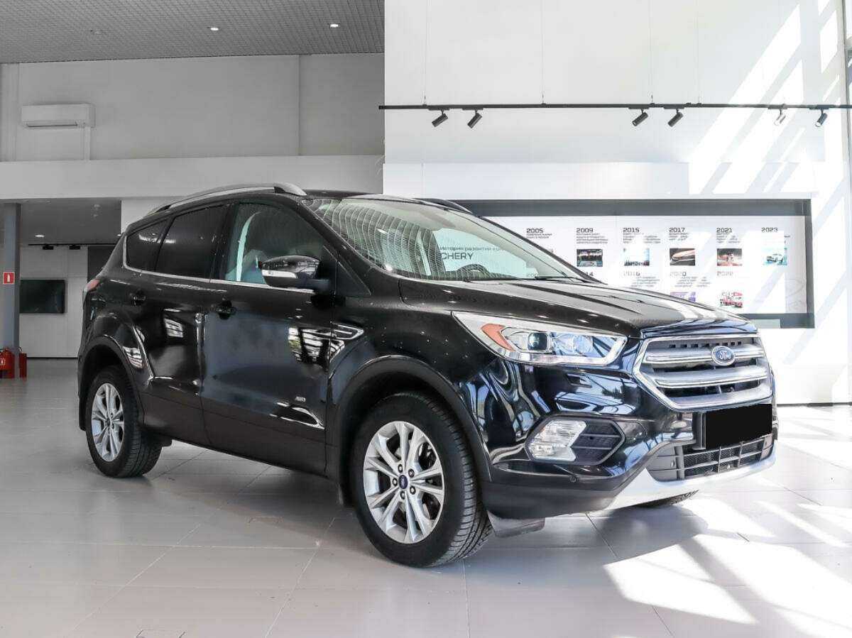 Форд Куга б/у, 2016, Автоматическая. Фото: #2