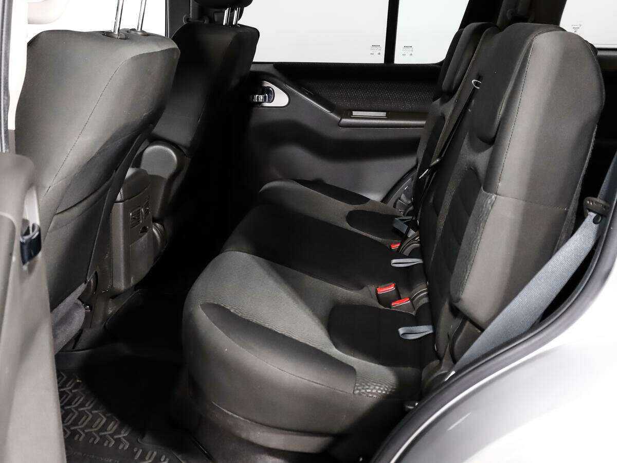 Ниссан Патфайндер б/у, 2012, Автоматическая. Фото: #9