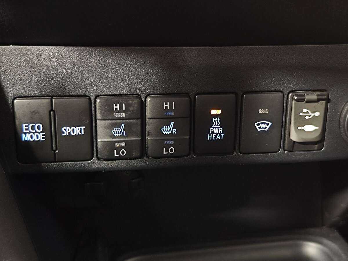 Тойота Рав4 б/у, 2015, Автоматическая. Фото: #21