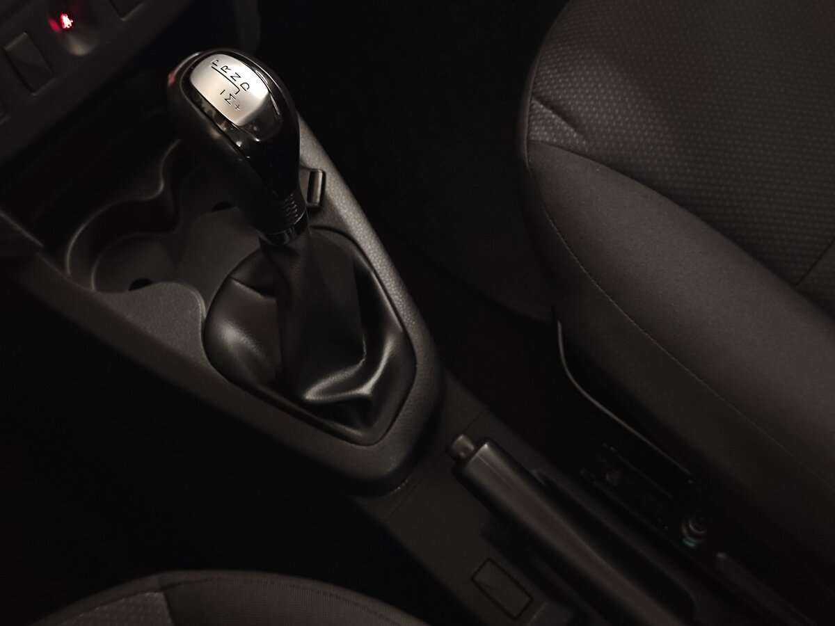 Рено Логан б/у, 2019, Автоматическая. Фото: #15