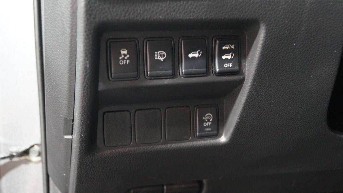 Ниссан Икс-Трейл б/у, 2017, Механическая. Фото: #9