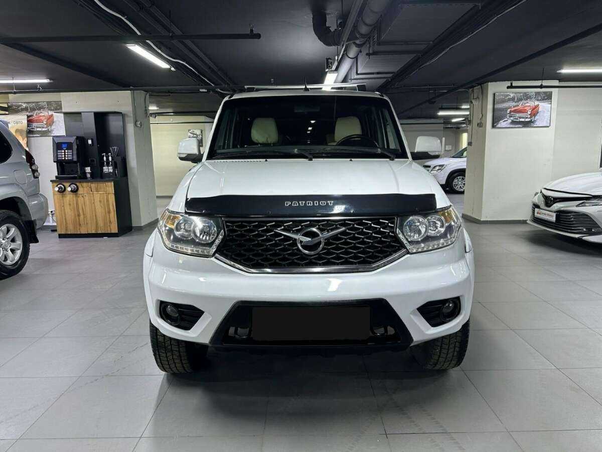 УАЗ Патриот б/у, 2018, Механическая. Фото: #1