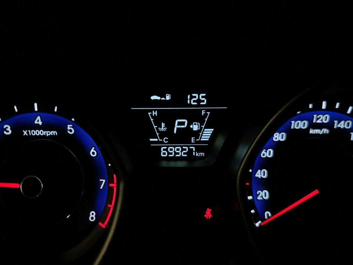 Хендай Елантра б/у, 2015, Автоматическая. Фото: #15