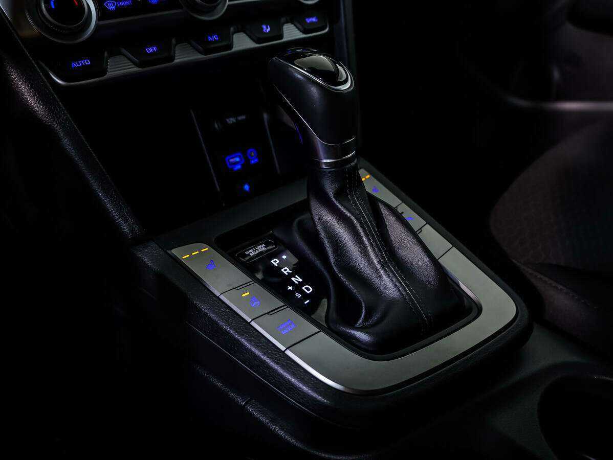 Хендай Елантра б/у, 2019, Автоматическая. Фото: #13