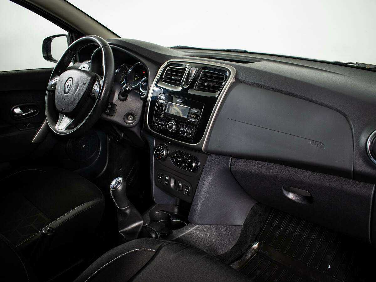 Рено Сандеро б/у, 2017, Механическая. Фото: #6