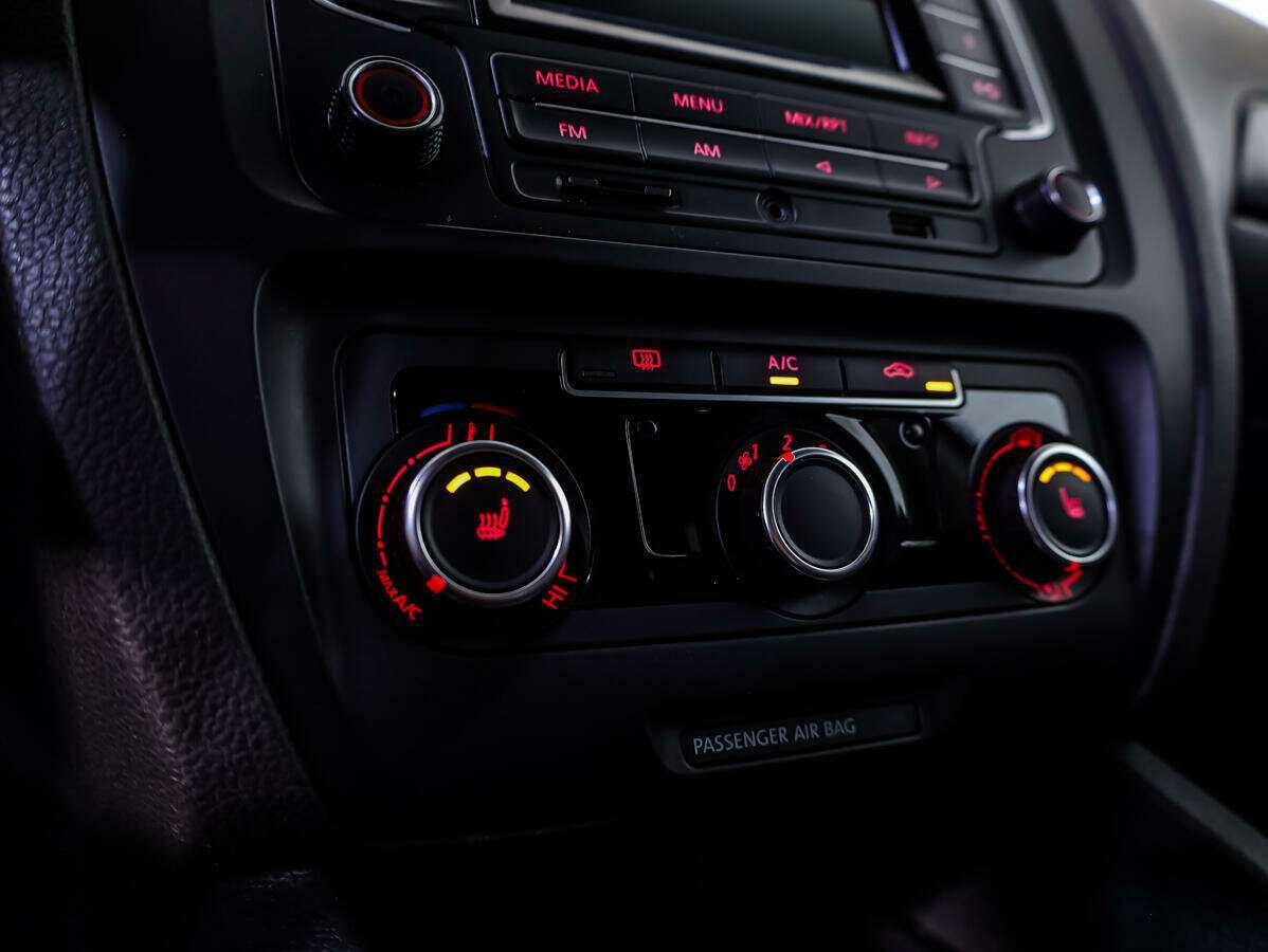 Фольксваген Джетта б/у, 2014, Автоматическая. Фото: #12