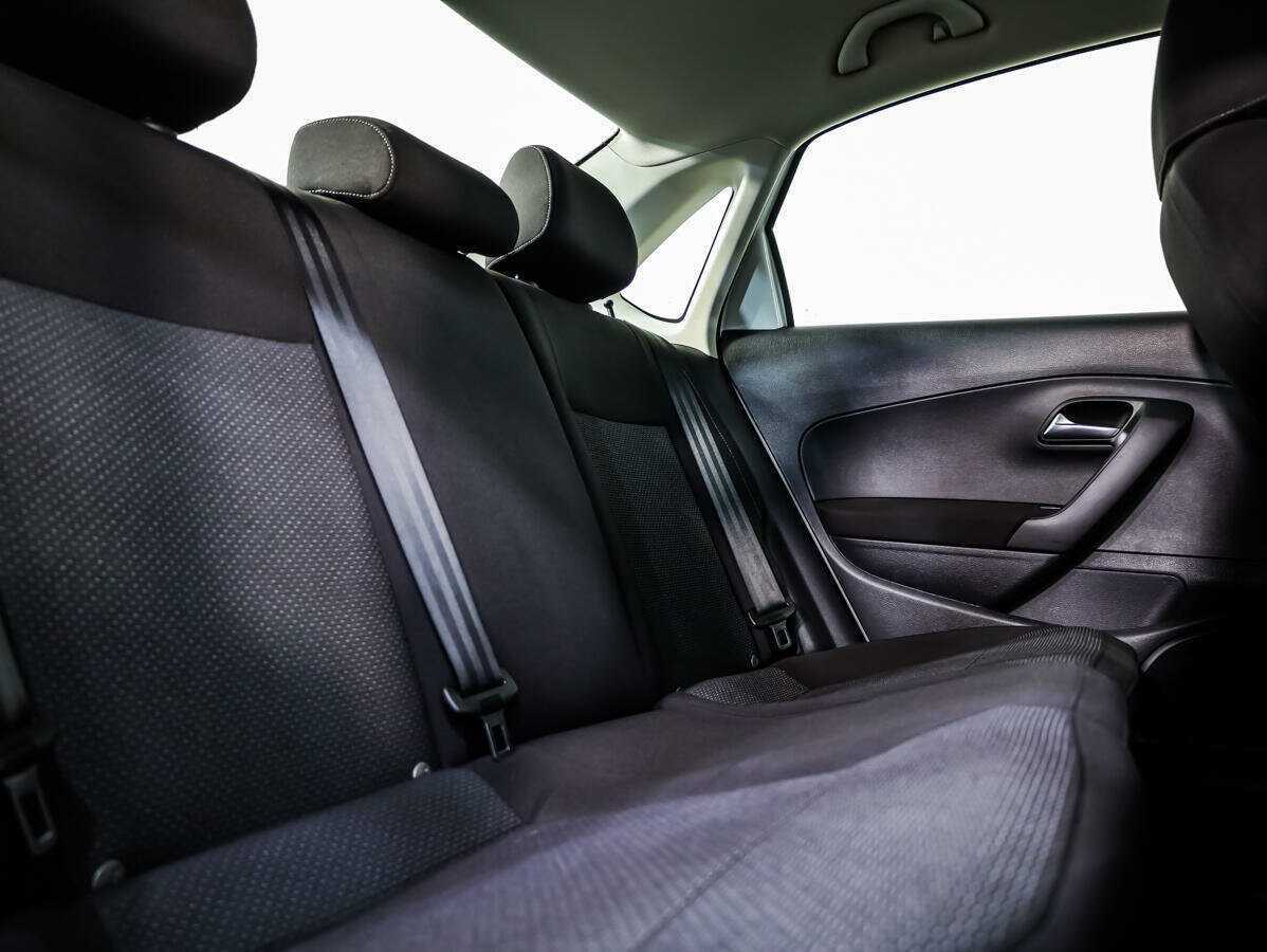 Фольксваген Поло б/у, 2016, Автоматическая. Фото: #10