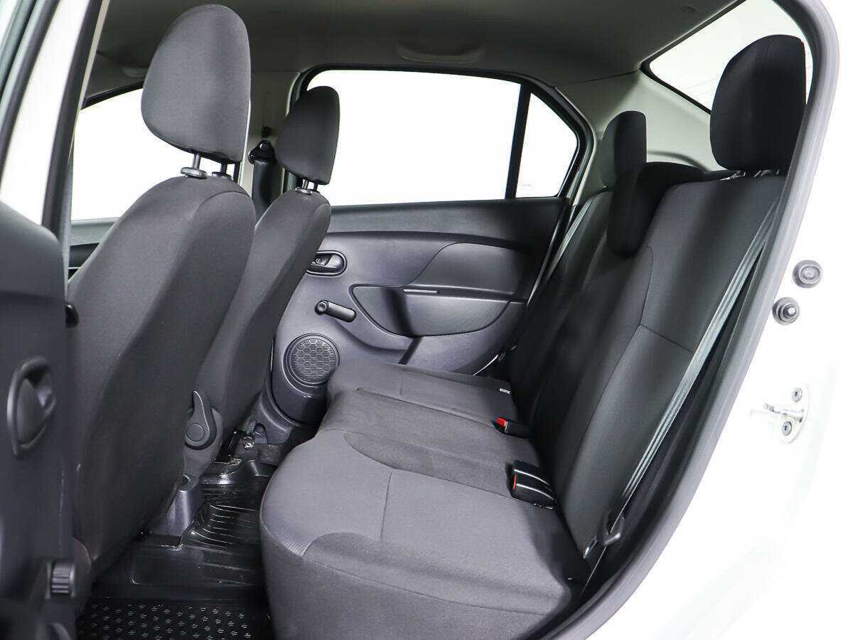 Рено Логан б/у, 2019, Автоматическая. Фото: #9